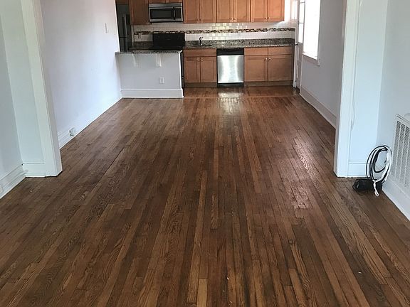 3rd image of 1107 W Grace St APT 2