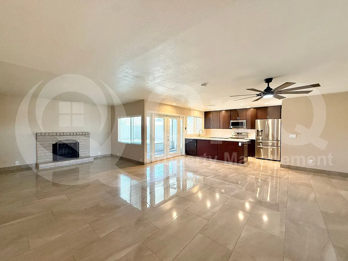 3 bed, 2.0 bath, 1570 sqft, $2,250 — Photo 4