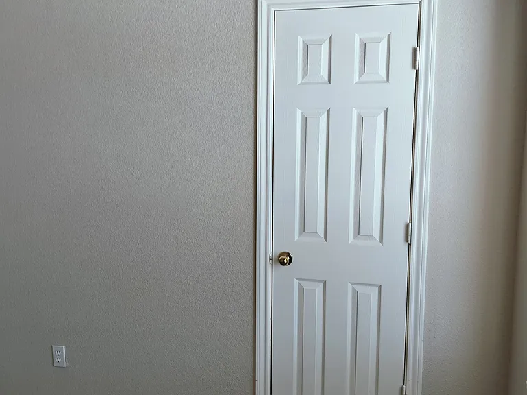 8001 Case Dr — Photo 57