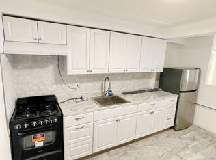 1080 Rhinelander Ave #1F, Bronx, NY 10461