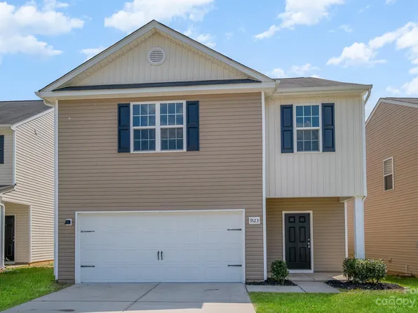 9123 Maidenhair Ct, Charlotte, NC 28215