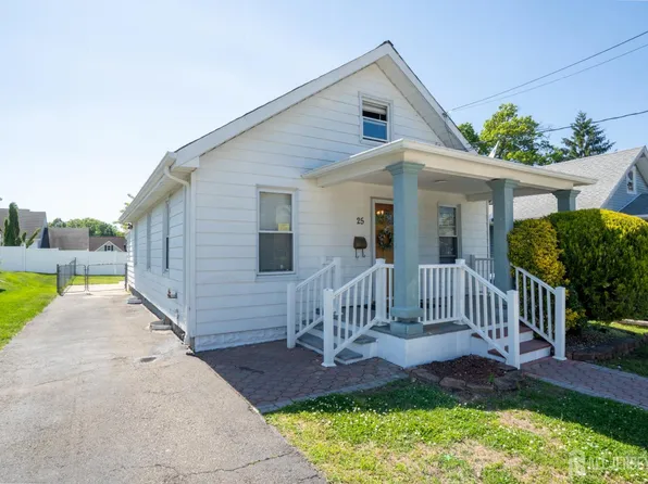 25 Reid St, Sayreville, NJ 08872