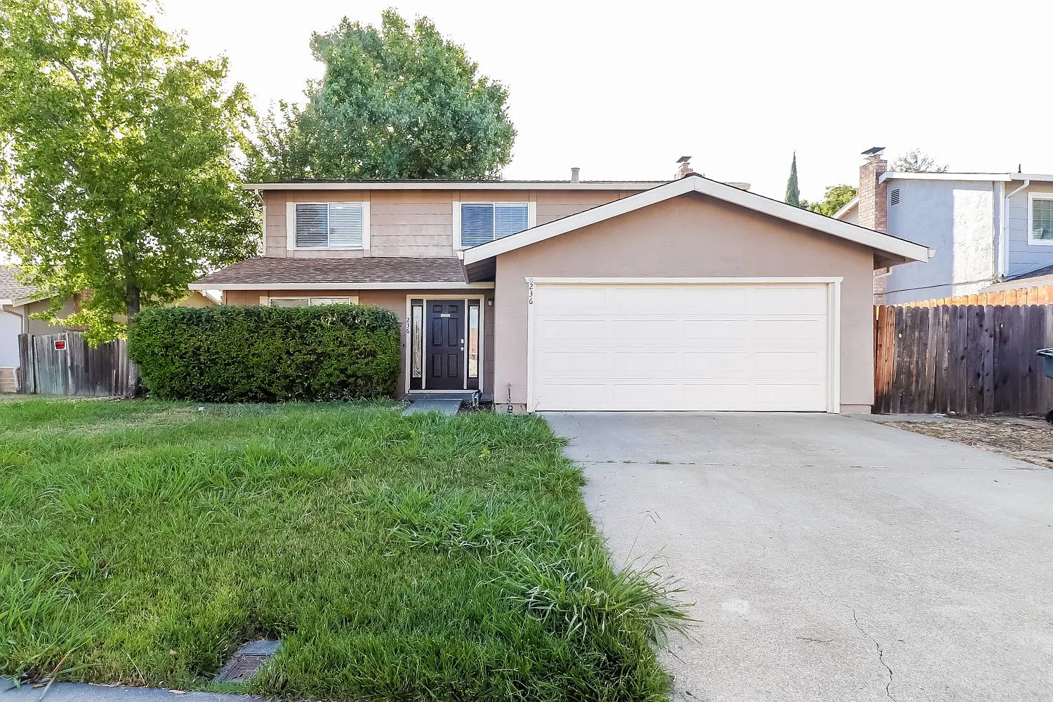 236 Millbrook Way photo 1
