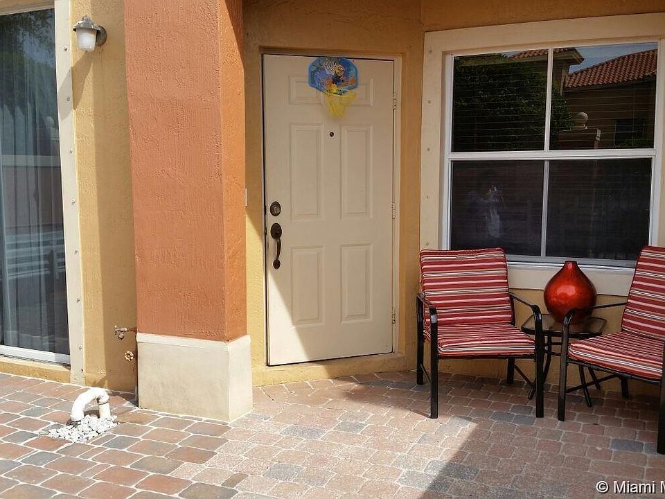 1st image of 4920 Spinnaker Dr #5003