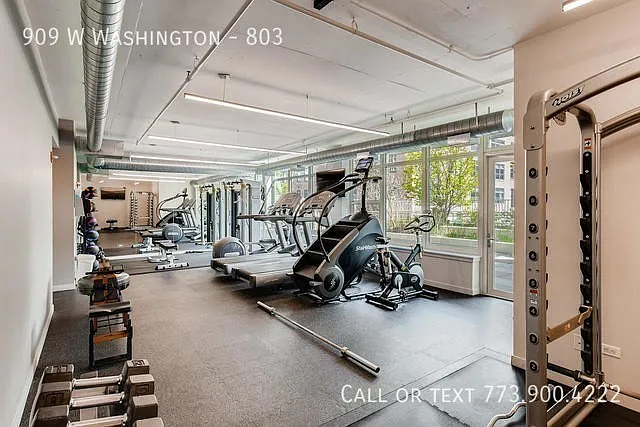 909 W Washington #803 — Photo 20