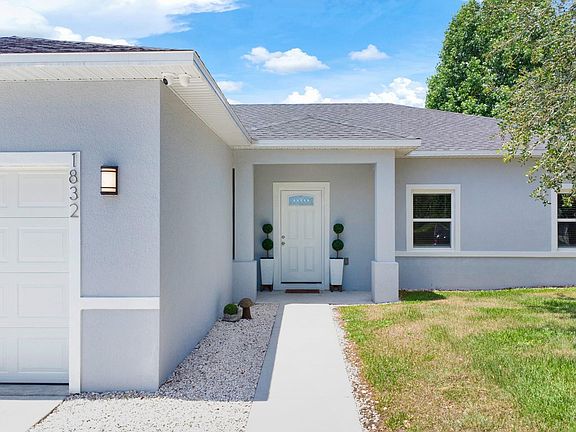 2nd image of 1832 Farris Dr