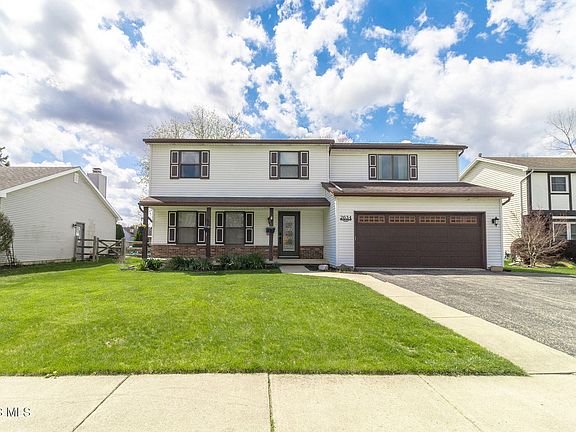3rd image of 2634 Green Valley Dr