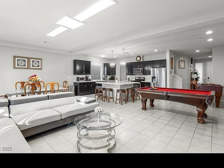 10137 Herons Rise St — Photo 4