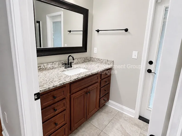 598 Emerald Ln — Photo 19