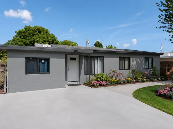 2101 WELLINGTON Road, West Palm Beach, FL 33409