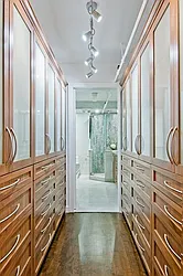 Sold by Prime Manhattan