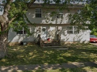 6226 Appomattox Rd, Davenport, IA 52806