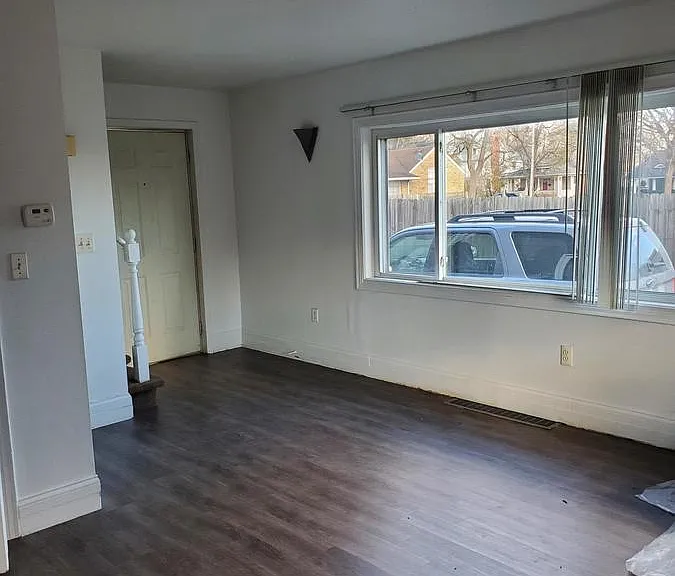 916 W Michigan Ave #2 — Photo 3