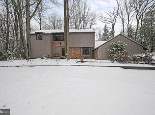 118 Mews Ct, Cherry Hill, NJ 08003