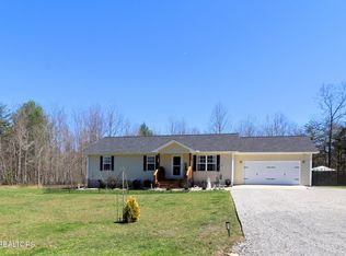 838 Dulog Trl, Jamestown, TN 38556