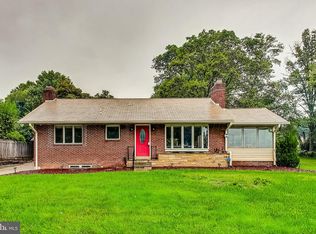 2932 Fairhill Rd, Fairfax, VA 22031