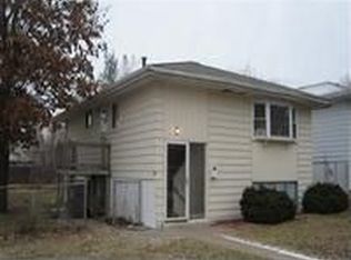 7556 Southeastern Ave, Hammond, IN 46324