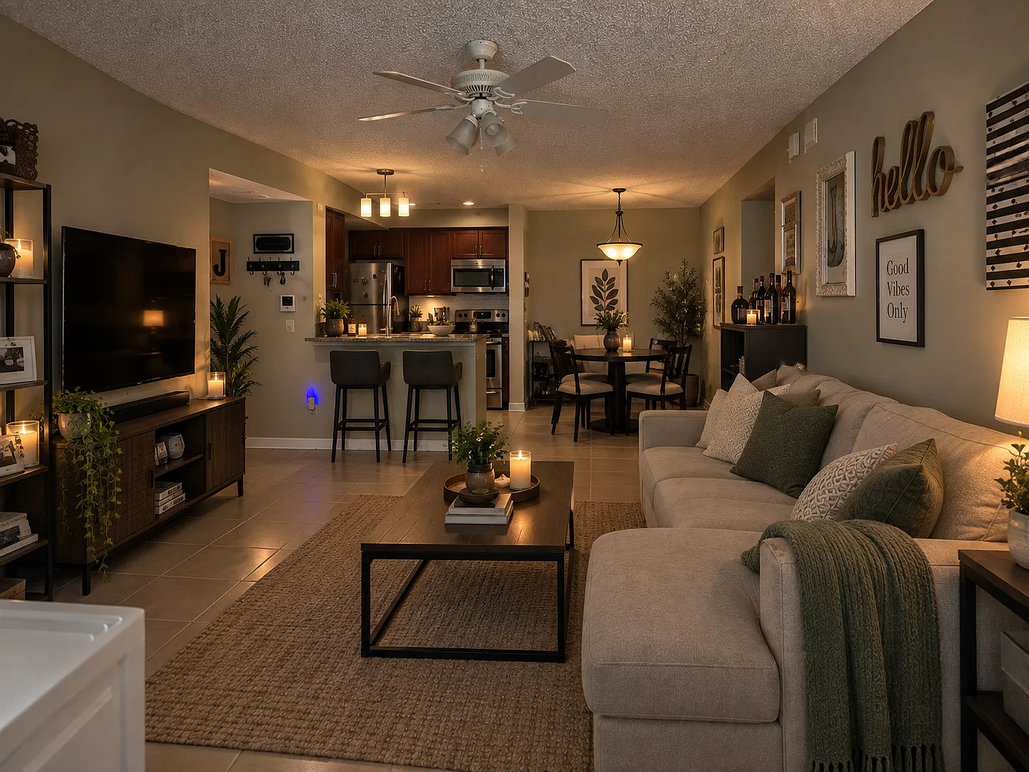2 bed, 919 sqft, $1,600 — Photo 3
