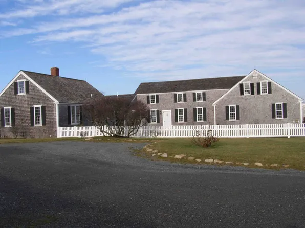 144 Plantingfield Way, Edgartown, MA 02539