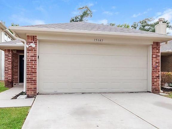 3rd image of 15443 Bammel Oaks Ct