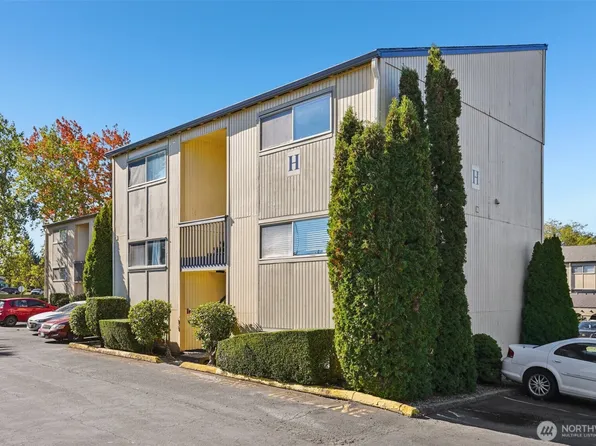 31003 14th Avenue S #H-8, Federal Way, WA 98003