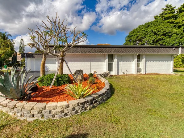 4806 Banyan Ln, Tamarac, FL 33319