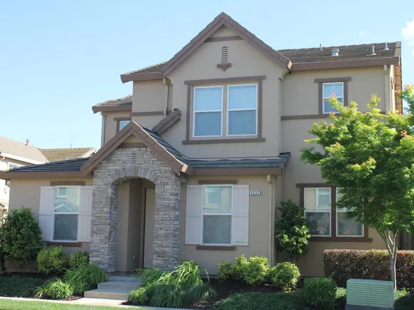 2532 Cottage Pointe Dr, Riverbank, CA 95367