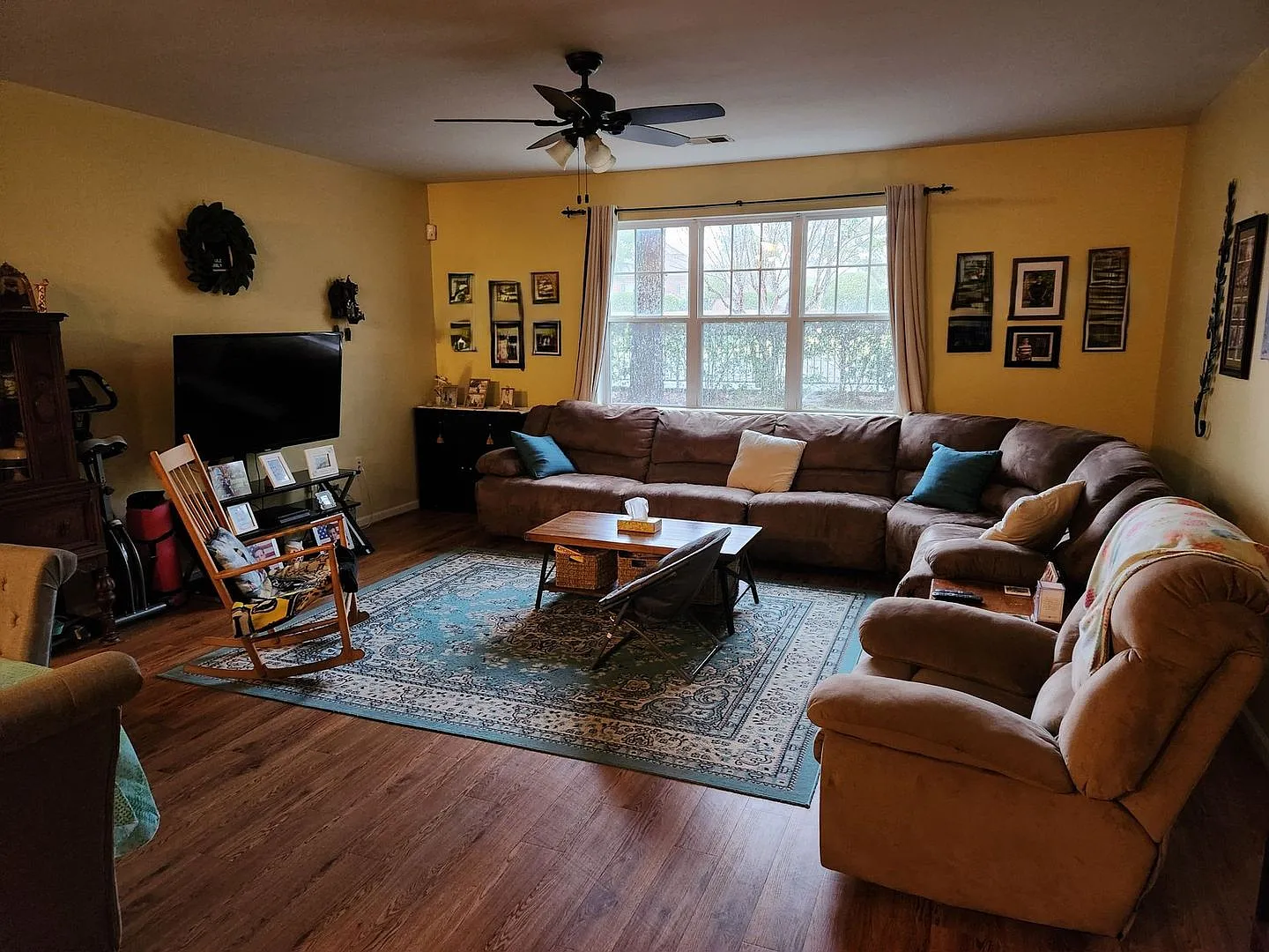 Spacious First Floor Condo — Photo 4