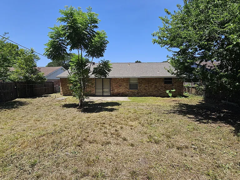 5731 W Airport Blvd — Photo 24