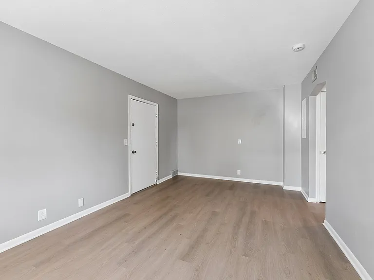 4620 Wakeley St #46201 — Photo 11