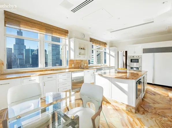 515 Park Avenue image 7 of 16