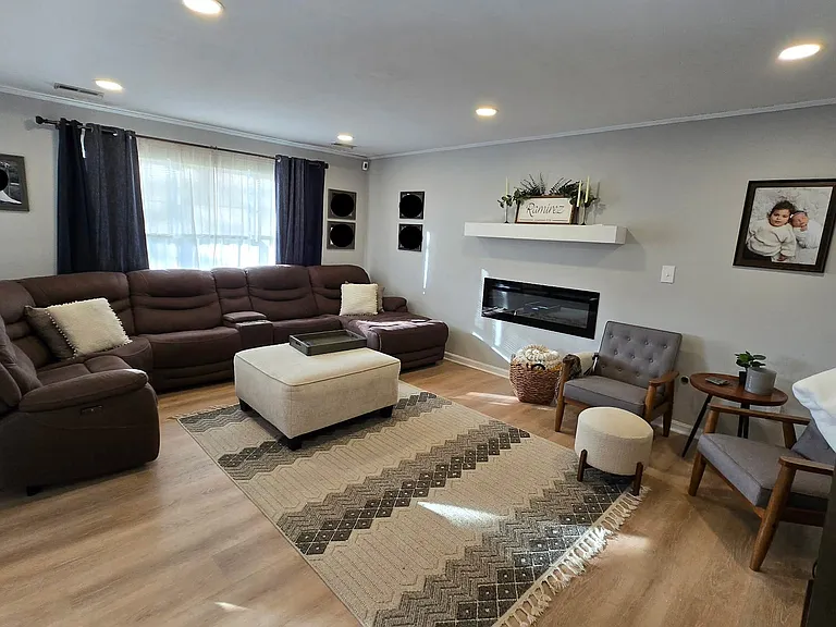 1480 Berkshire Dr — Photo 7