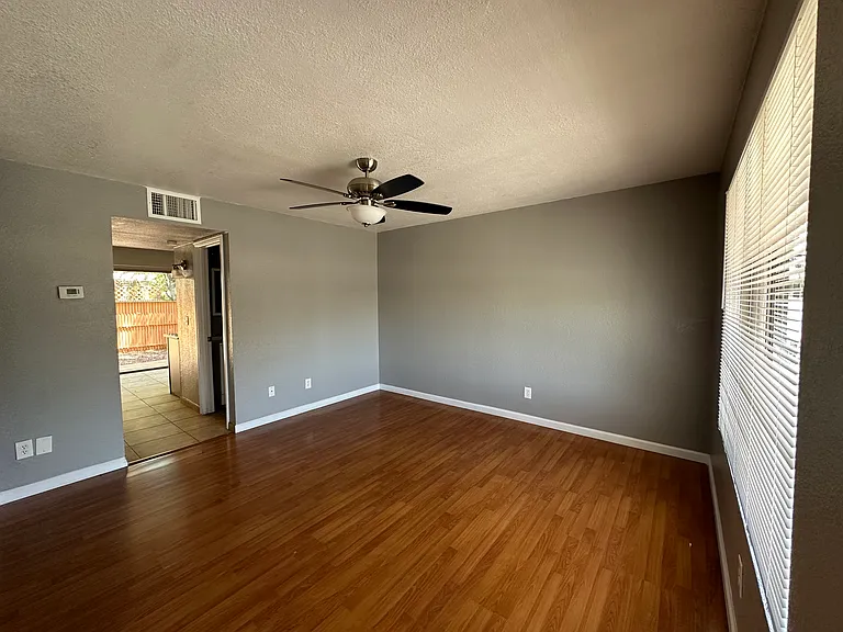 2950 N Alvernon Way #2106 — Photo 4