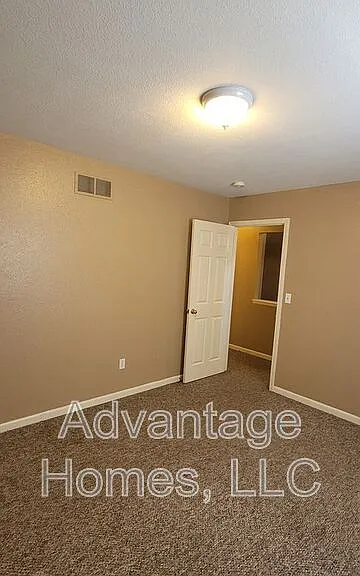 801 Johnson Cir #A — Photo 11