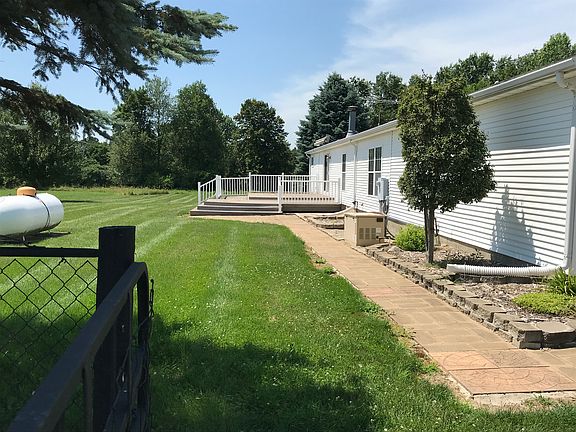 No/low maintenance deck