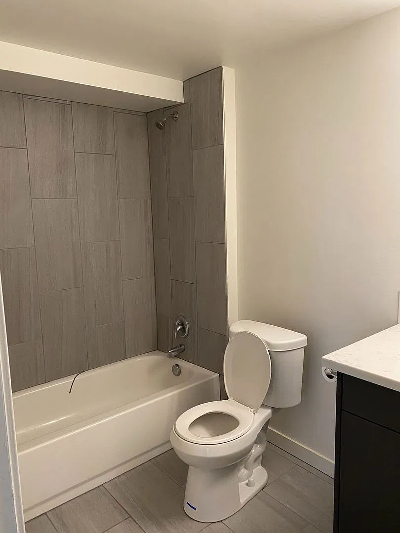 Columbia Uptown, LLC — Photo 4