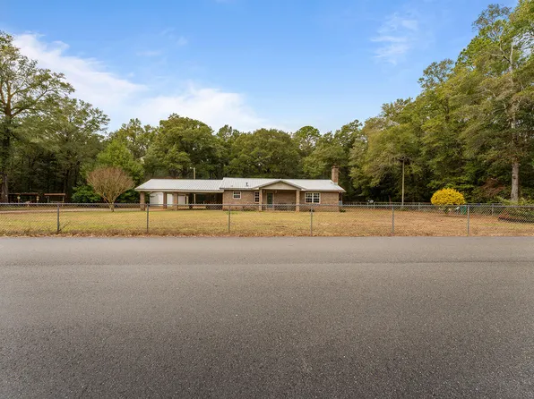 4780 Griffith Rd, Holt, FL 32564