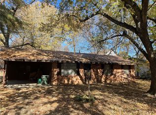 812 W Davis St, Fayetteville, AR 72703