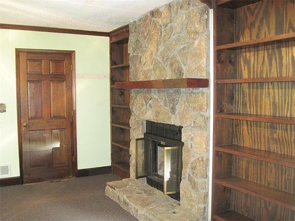 5th image of 3835 W Cooper Lake Dr SE