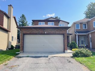 4 Cadence Gate, Ottawa, ON K2M1G9