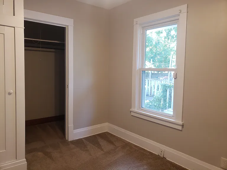 2709 Commercial Ave — Photo 14