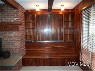 5th image of 11 Greenview Dr