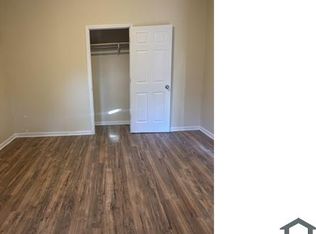 8022 S Escanaba Ave #1, Chicago, IL 60617