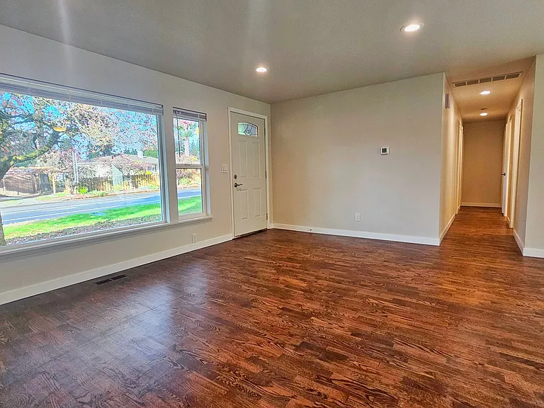 13865 SE 40th St — Photo 5