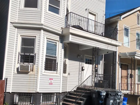 295 S 9th St #Basement, Newark, NJ 07103
