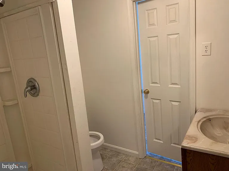 729 Dollar Ln — Photo 8