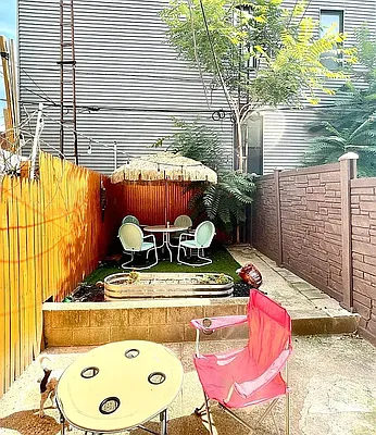 Rented by Pear NYC LLC | media 20