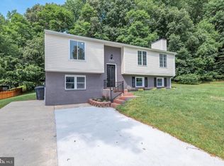 10402 Meadowridge Ct, Bowie, MD 20721