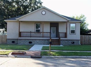 7040 Bamberry St, New Orleans, LA 70126