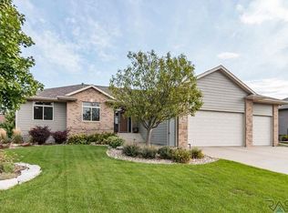 804 W Eagle Ridge St, Sioux Falls, SD 57108